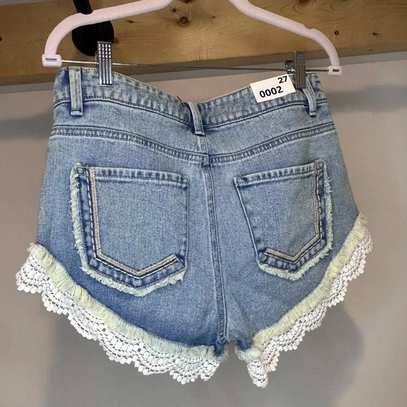 Forever21 - Lace-Trim Denim Shorts - Picture 4 of 6